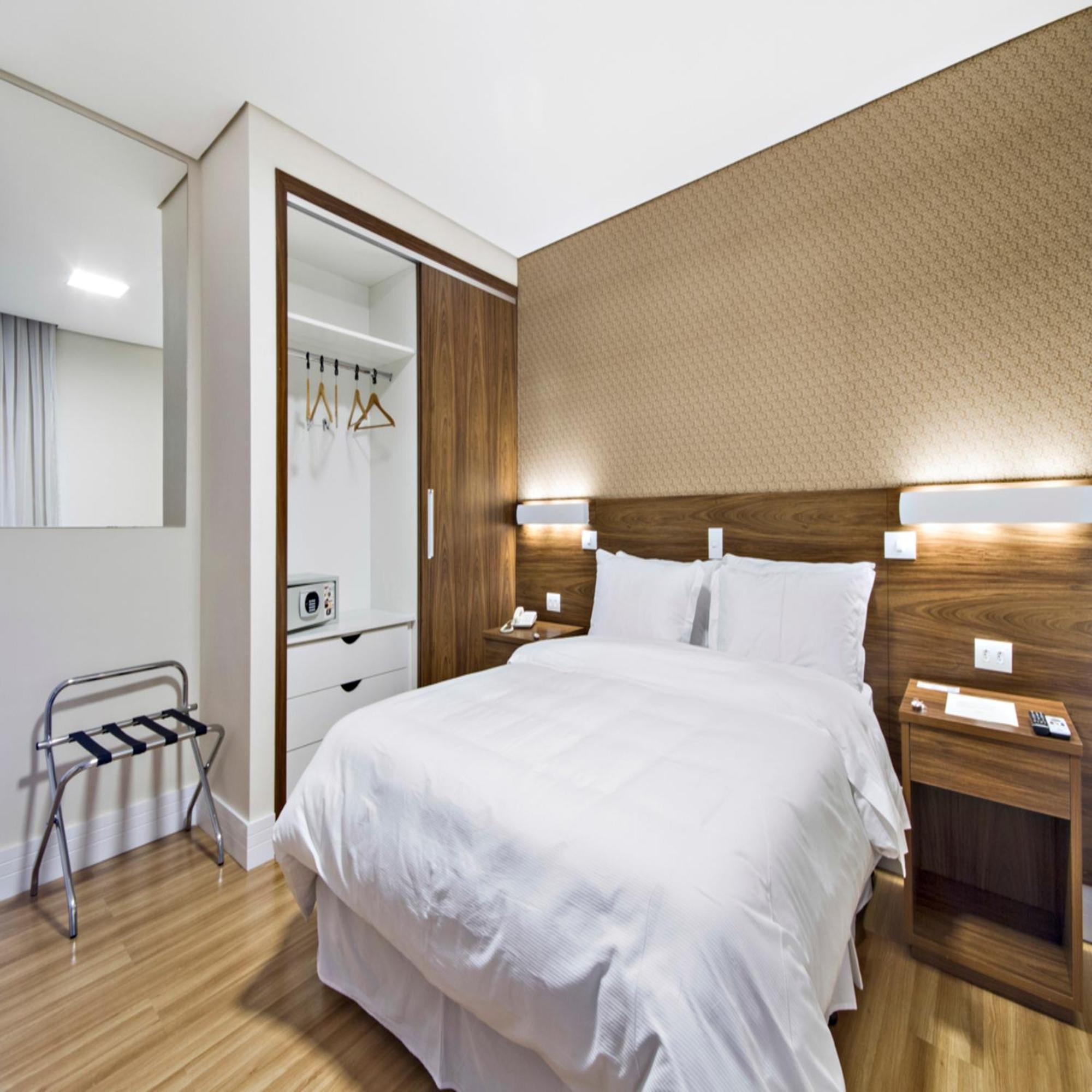 Chateau Hotel 4*